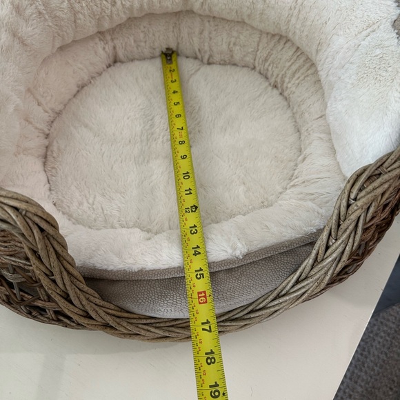 Wicker Dog Bed with Cream Cushion - Picture 7 of 11